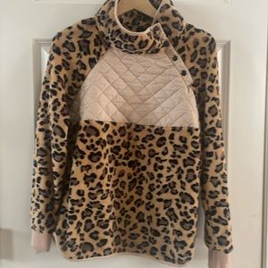 Leopard Cheetah Snap-Collar Quilted Pullover Sweater Women- Size M